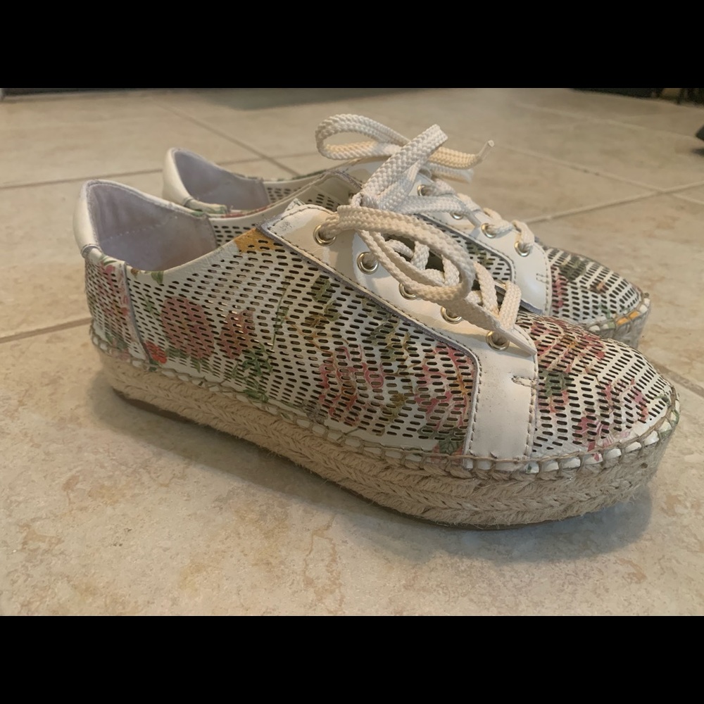 Vince Camuto Shoes 6 Espadrilles